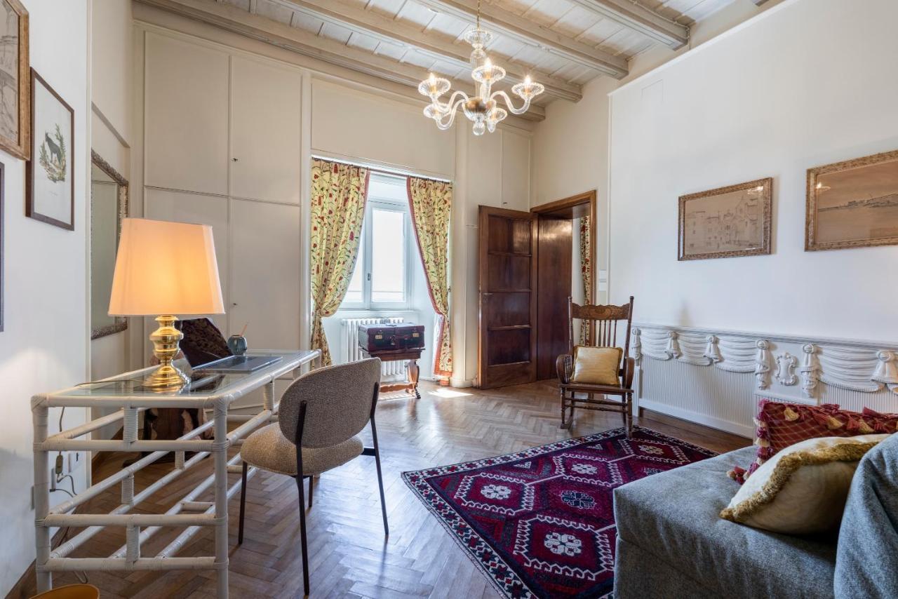 Foresteria Di Palazzo Radici Бергамо Екстериор снимка