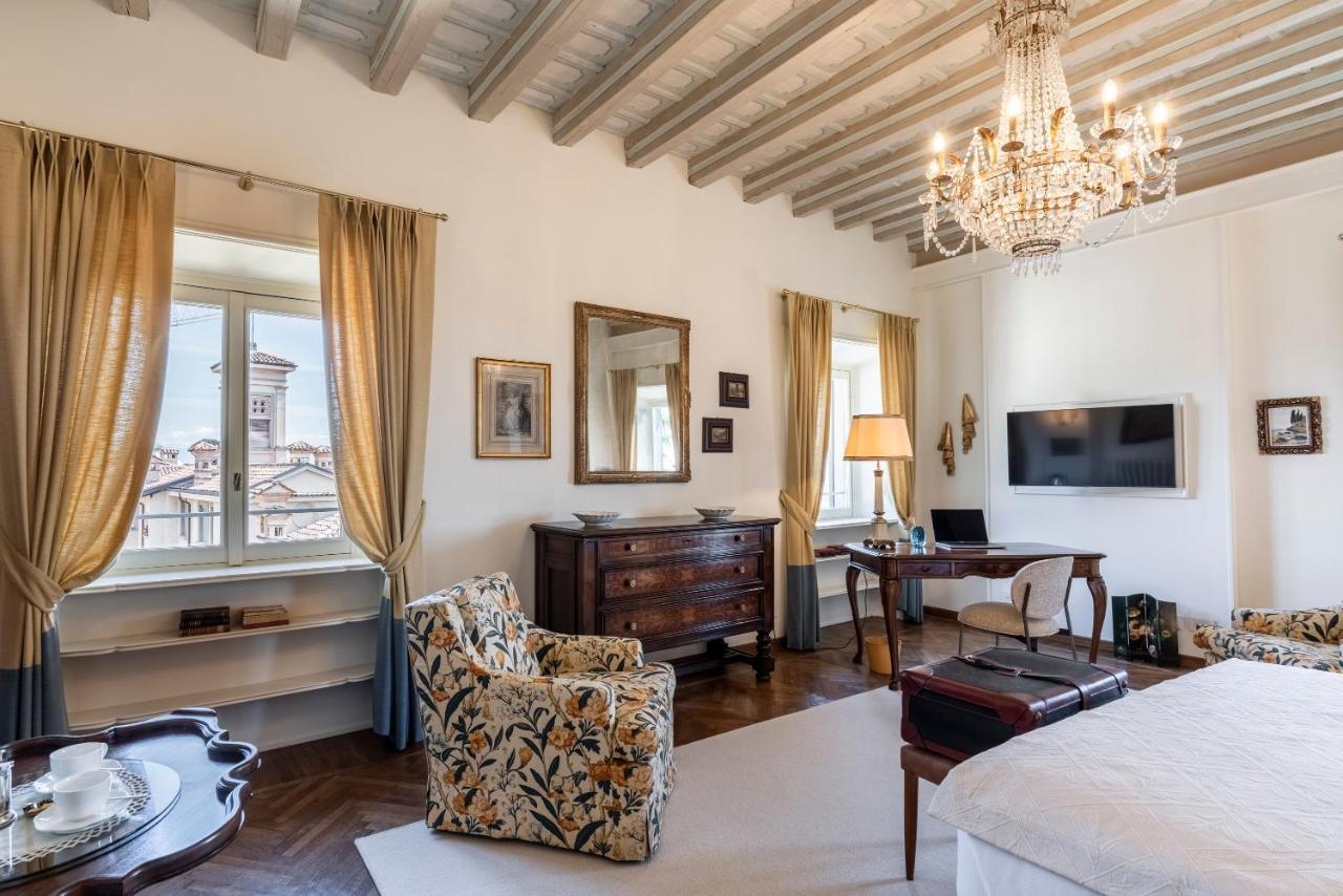 Foresteria Di Palazzo Radici Бергамо Екстериор снимка